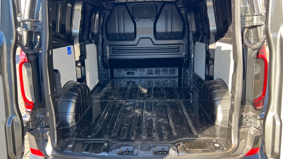 Used Volkswagen Transporter 2025 for sale - 75479783: Photo 10