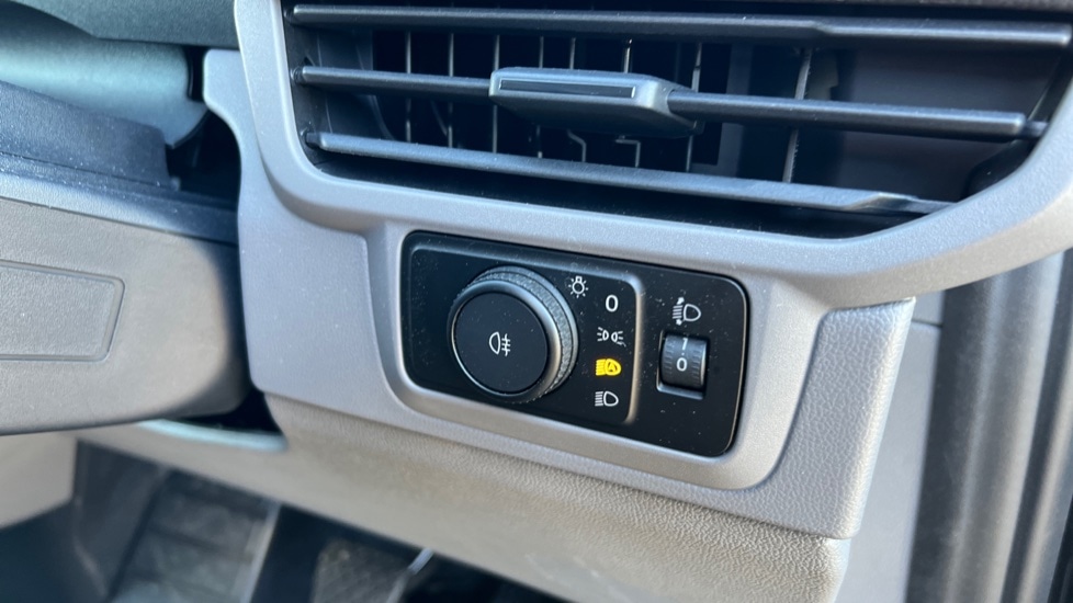 Used Volkswagen Transporter 2025 for sale - 75479783: Photo 40