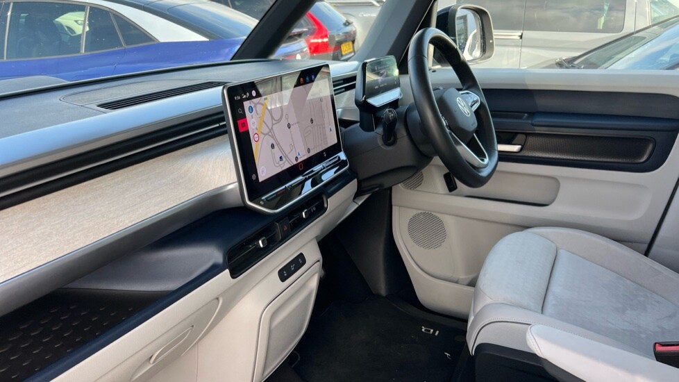 Used Volkswagen ID.Buzz 2024 for sale - 75910608: Photo 2