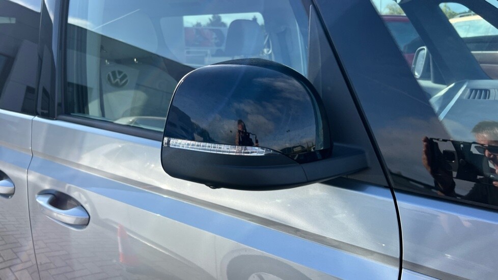 Used Volkswagen ID.Buzz 2024 for sale - 75910608: Photo 44