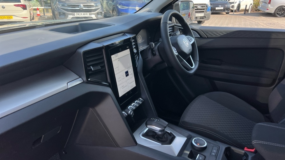 Used Volkswagen Amarok 2024 for sale - 76731455: Photo 2