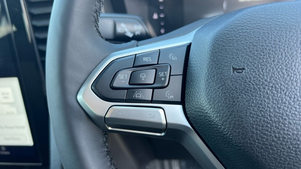 Used Volkswagen Amarok 2024 for sale - 76731455: Photo 24