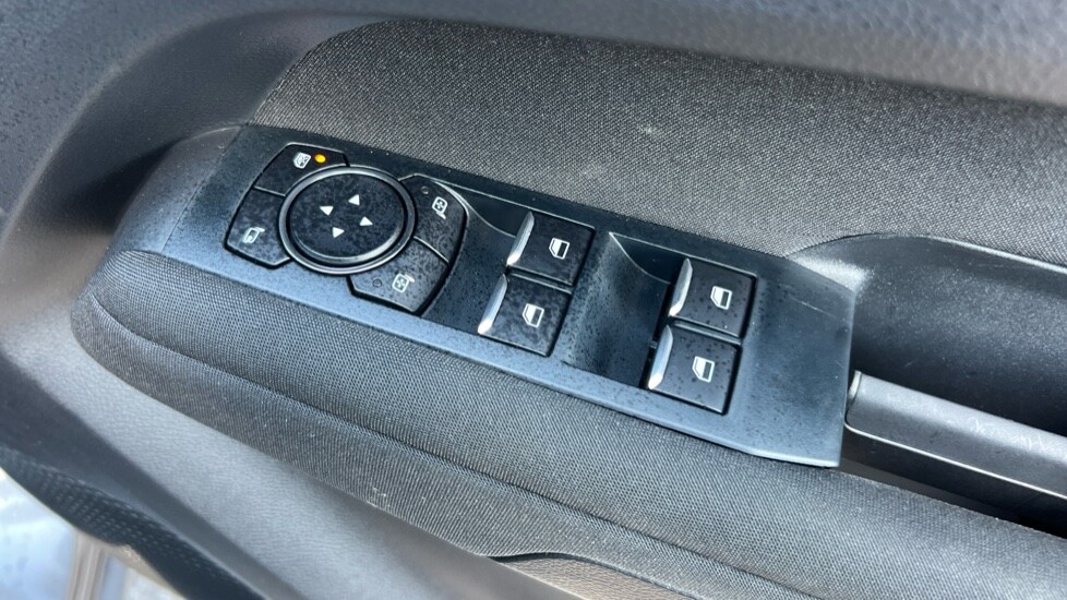 Used Volkswagen Amarok 2024 for sale - 76731455: Photo 39