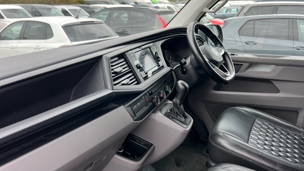 Used Volkswagen Transporter 2022 for sale - 75579899: Photo 2