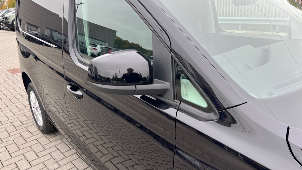 Used Volkswagen Caddy 2025 for sale - 76328335: Photo 42