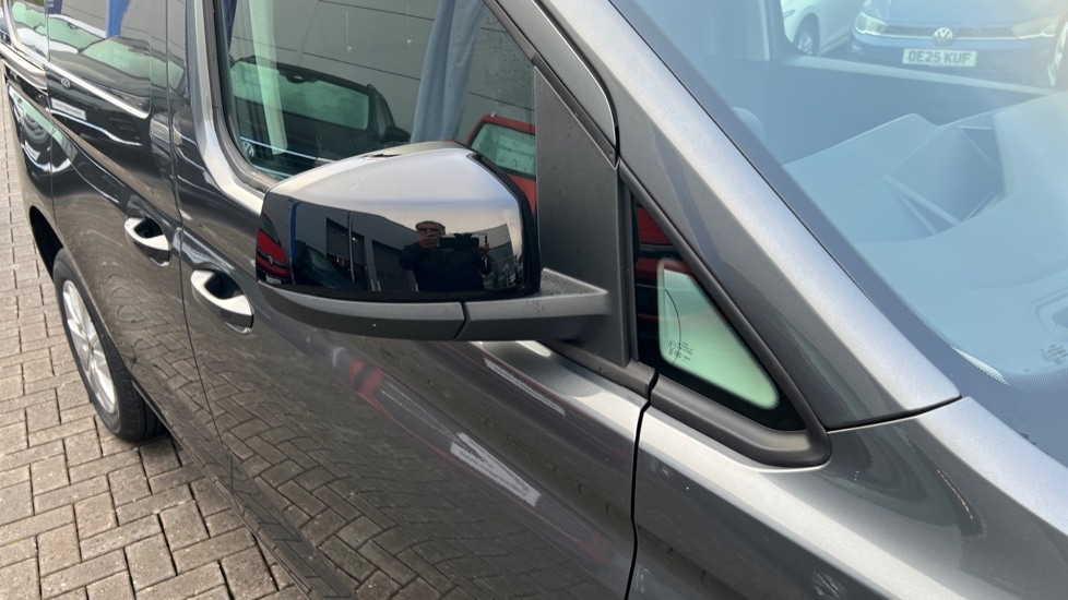Used Volkswagen Caddy 2025 for sale - 76328082: Photo 41