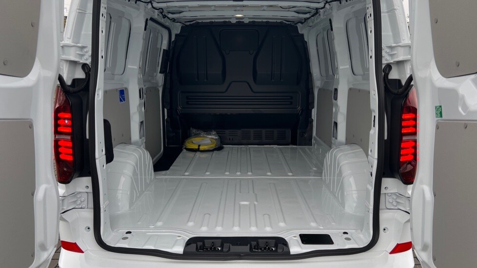 Used Volkswagen Transporter 2025 for sale - 76328112: Photo 10