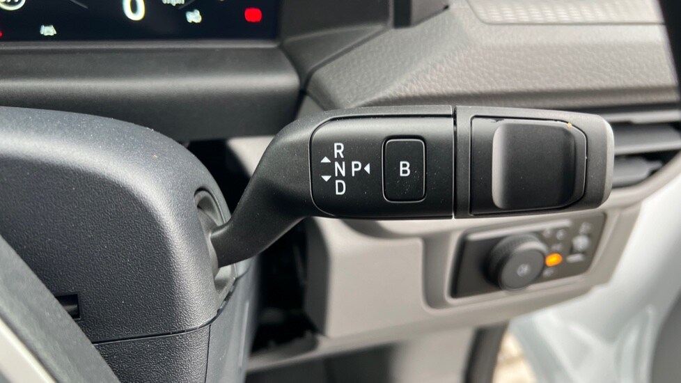 Used Volkswagen Transporter 2025 for sale - 76328112: Photo 14