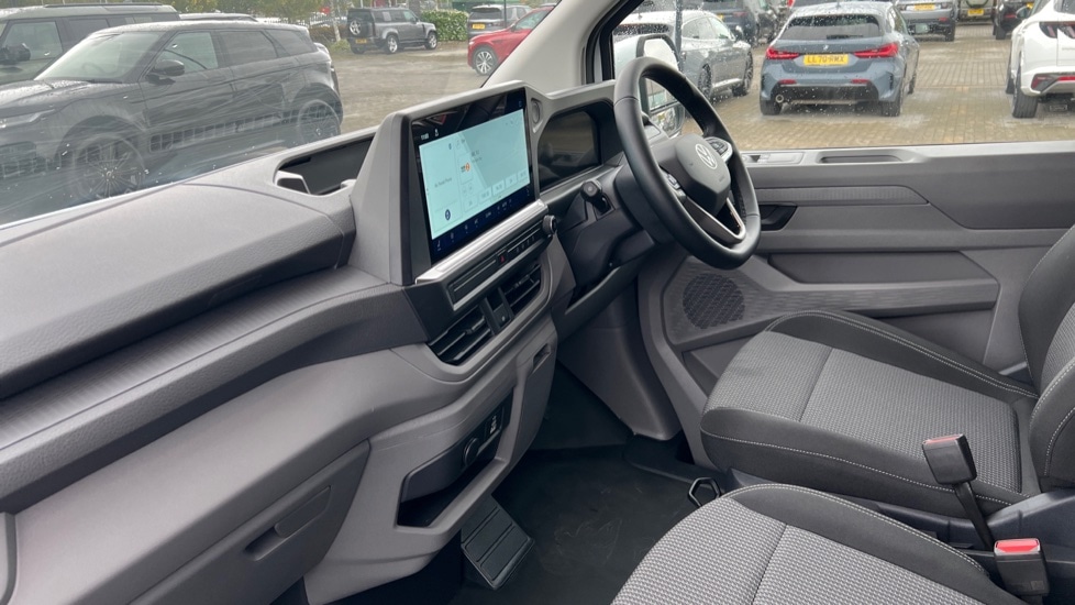 Used Volkswagen Transporter 2025 for sale - 76328112: Photo 2