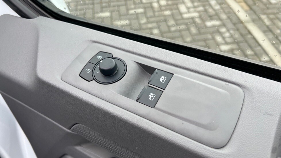 Used Volkswagen Transporter 2025 for sale - 76328112: Photo 23