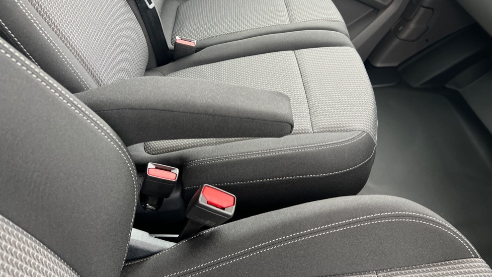 Used Volkswagen Transporter 2025 for sale - 76328112: Photo 38