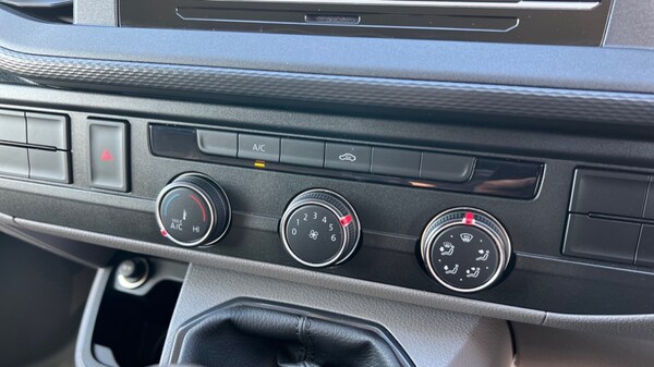 Used Volkswagen Transporter 2024 for sale - 76079335: Photo 13