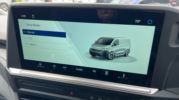 Used Volkswagen Transporter 2025 for sale - 75439779: Photo 31