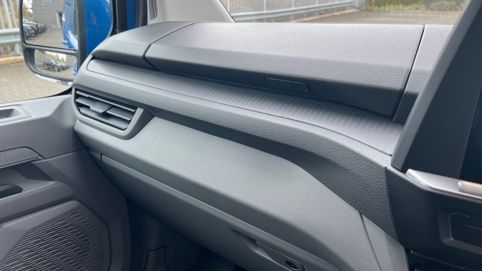 Used Volkswagen Transporter 2025 for sale - 75479659: Photo 36