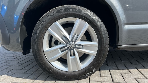 Used Volkswagen Transporter Shuttle 2020 for sale - 76196123: Photo 5
