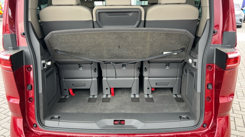 Used Volkswagen Multivan 2025 for sale - 75641123: Photo 10