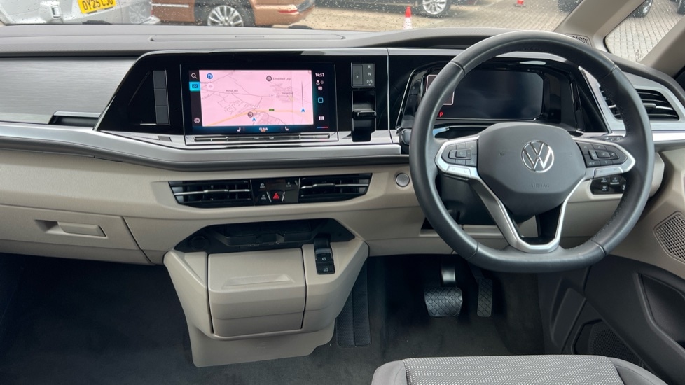 Used Volkswagen Multivan 2025 for sale - 75641123: Photo 11