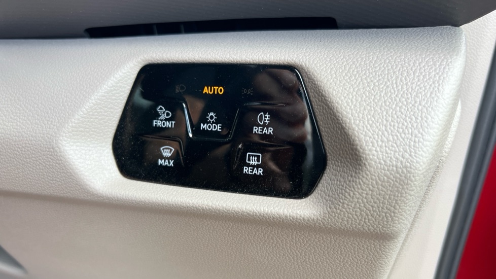 Used Volkswagen Multivan 2025 for sale - 75641123: Photo 22