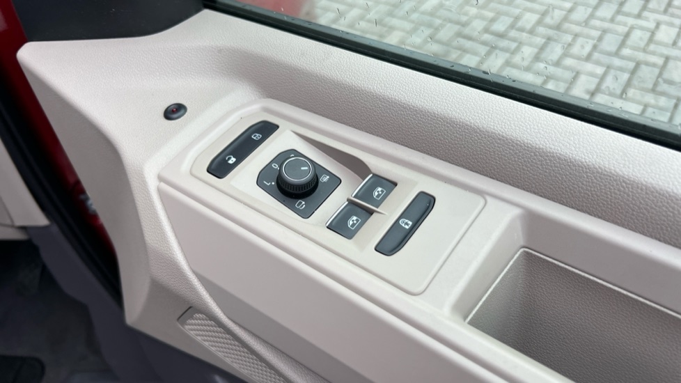 Used Volkswagen Multivan 2025 for sale - 75641123: Photo 23