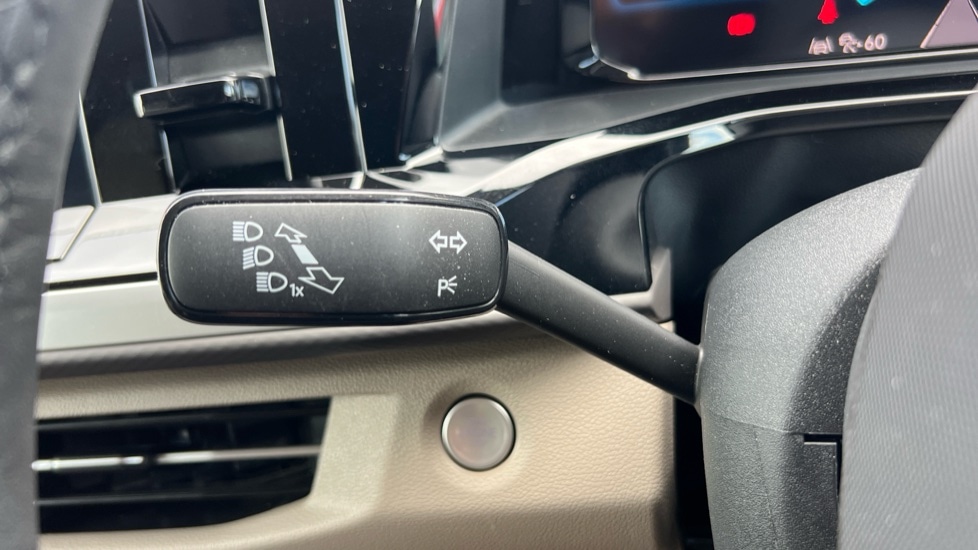 Used Volkswagen Multivan 2025 for sale - 75641123: Photo 29