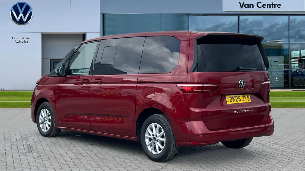 Used Volkswagen Multivan 2025 for sale - 75641123: Photo 3