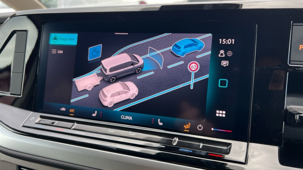 Used Volkswagen Multivan 2025 for sale - 75641123: Photo 32