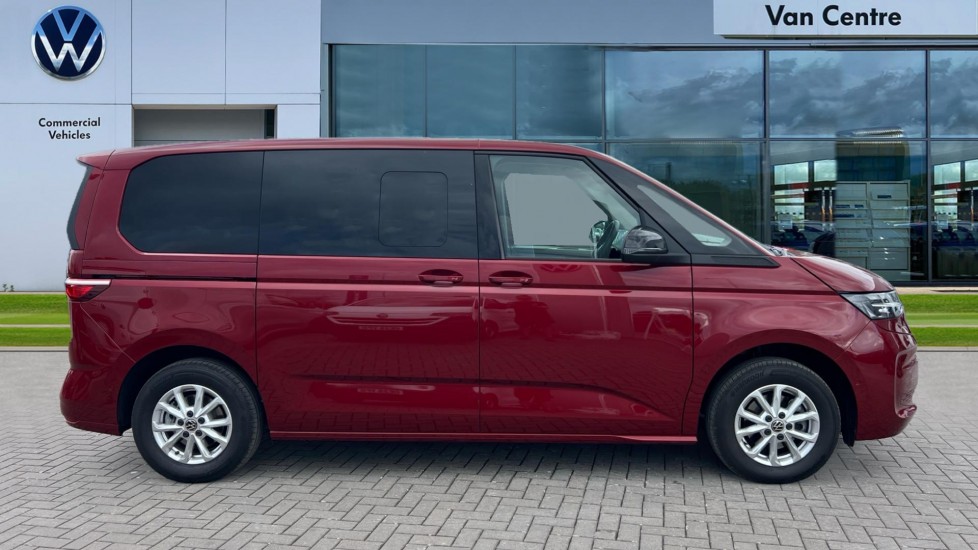 Used Volkswagen Multivan 2025 for sale - 75641123: Photo 4