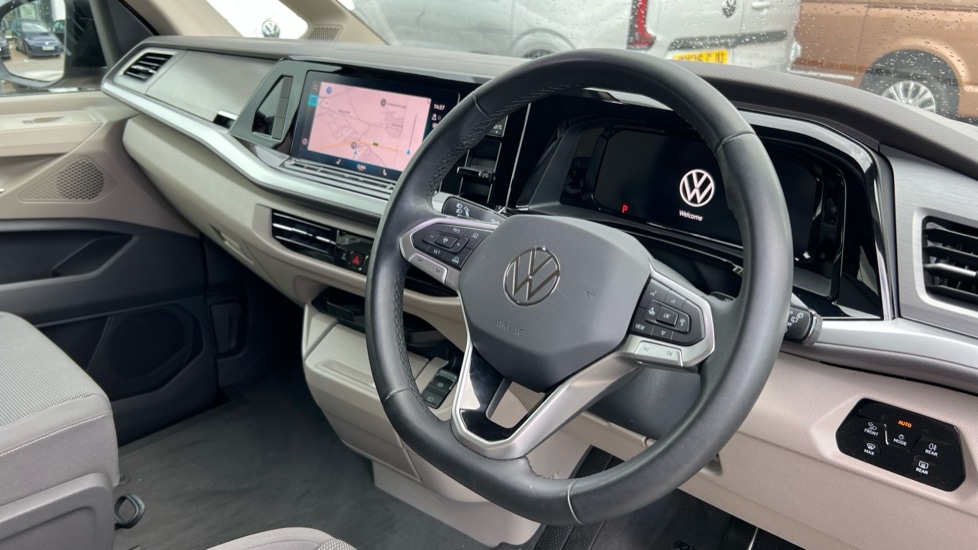 Used Volkswagen Multivan 2025 for sale - 75641123: Photo 6