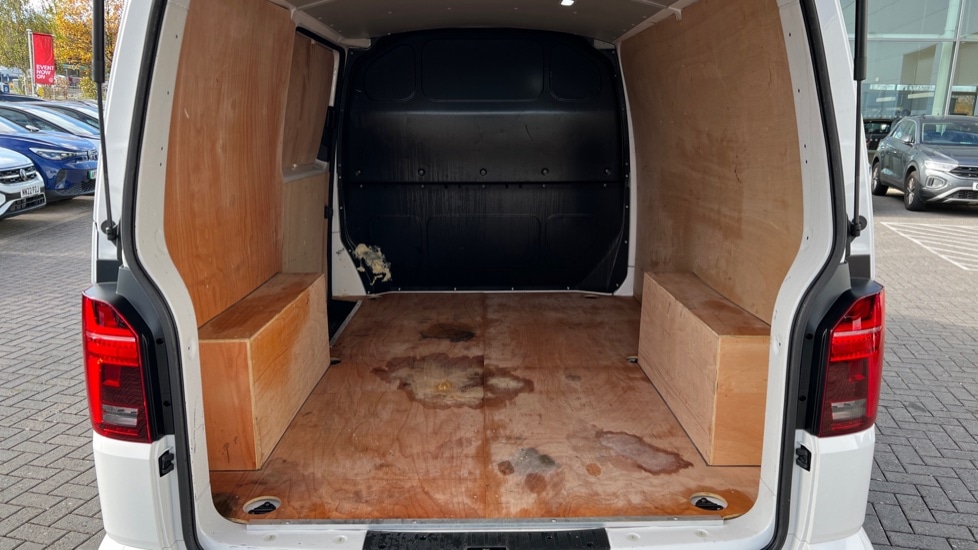 Used Volkswagen Transporter 2025 for sale - 76404683: Photo 10