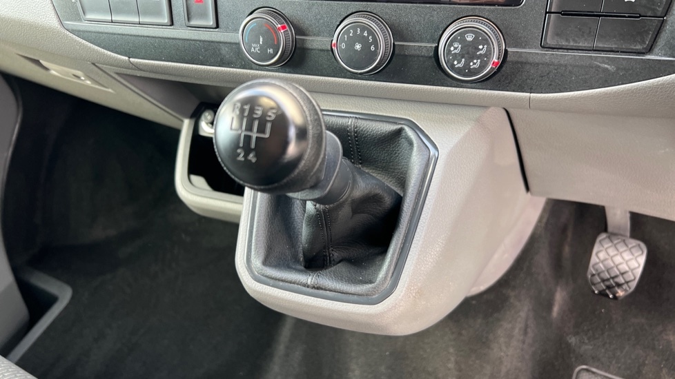 Used Volkswagen Transporter 2025 for sale - 76404683: Photo 14