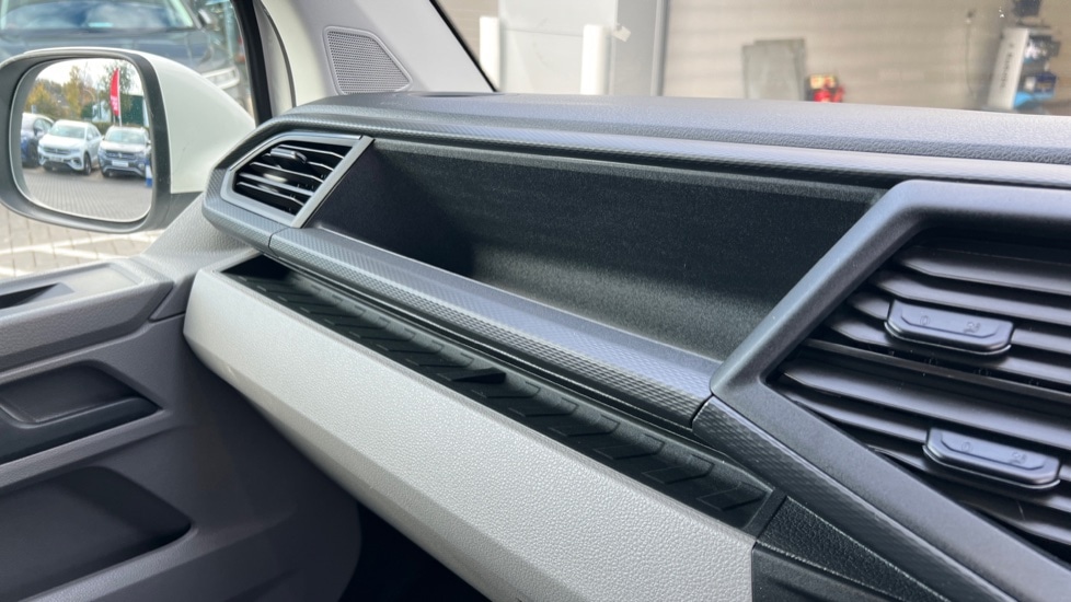 Used Volkswagen Transporter 2025 for sale - 76404683: Photo 36