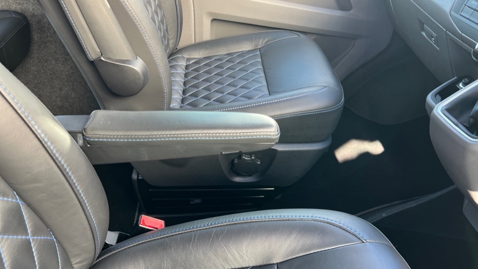 Used Volkswagen Transporter 2020 for sale - 76691443: Photo 38