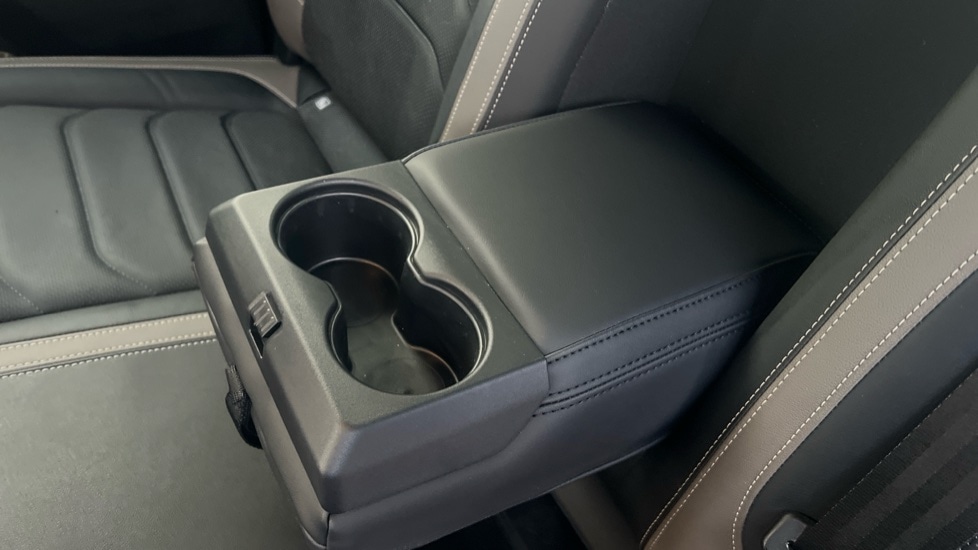 Used Volkswagen Amarok 2024 for sale - 76937525: Photo 36