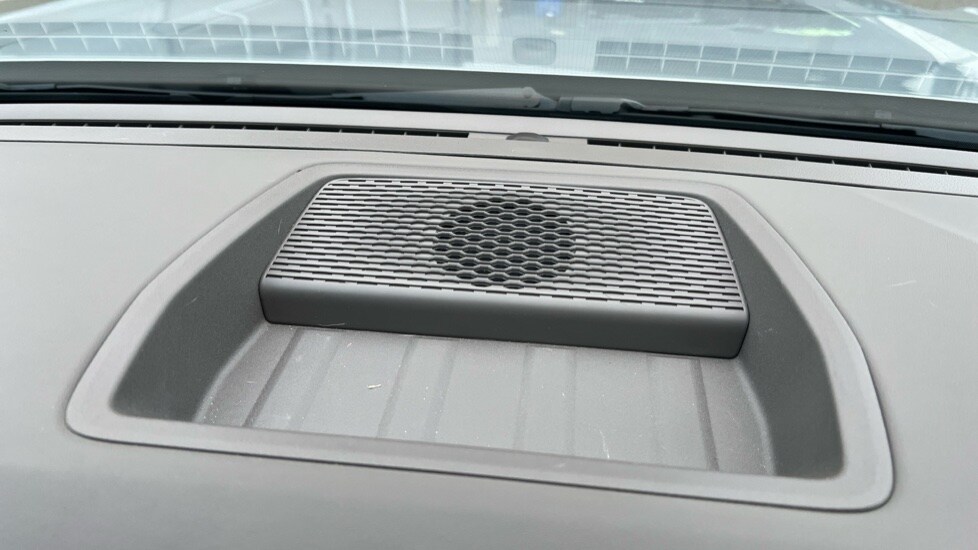 Used Volkswagen Amarok 2024 for sale - 76937525: Photo 42