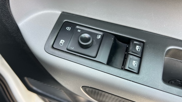 Used Volkswagen ID.Buzz 2023 for sale - 75439717: Photo 40
