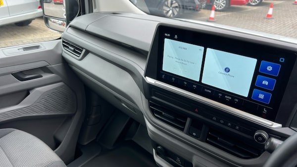 Used Volkswagen Transporter 2025 for sale - 75641143: Photo 12