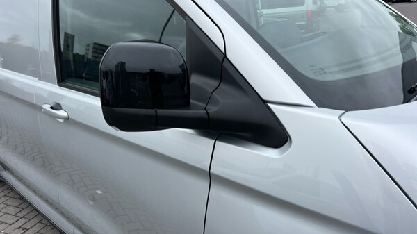 Used Volkswagen Transporter 2025 for sale - 75641143: Photo 42