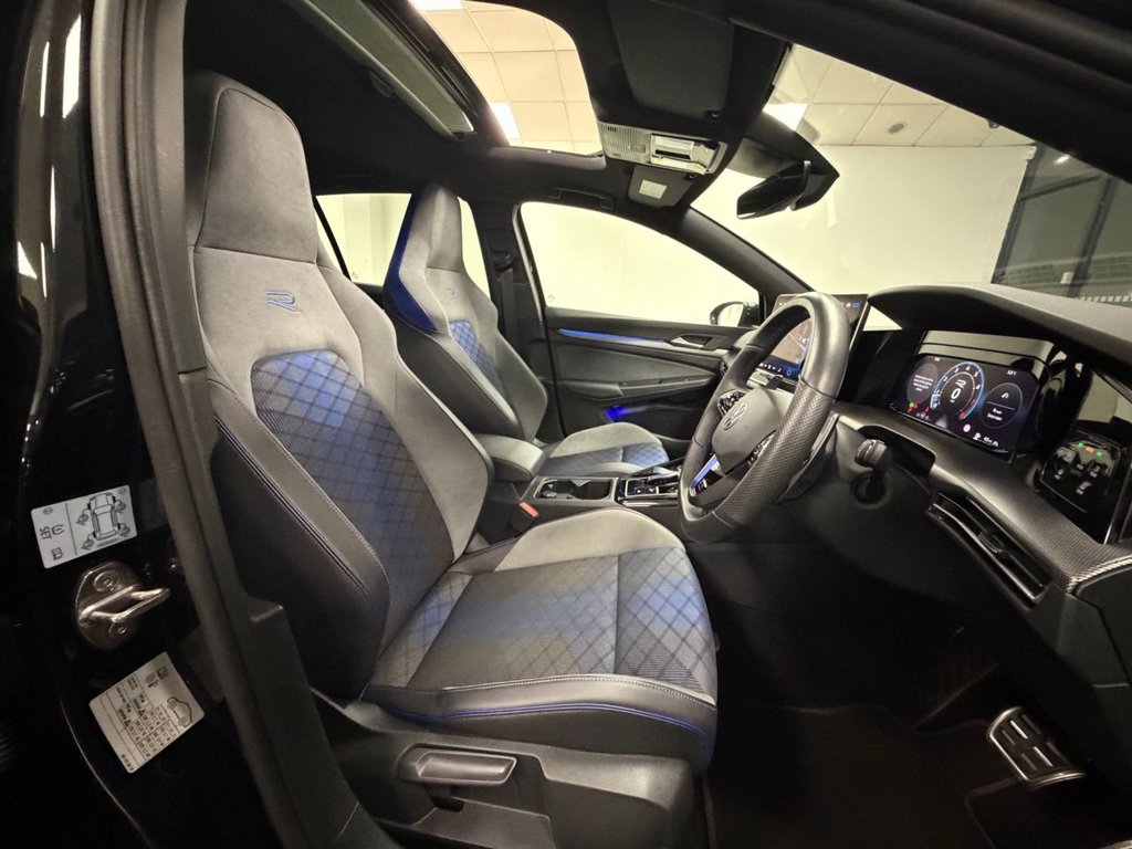 Used Volkswagen Golf 2025 for sale - 76703757: Photo 3