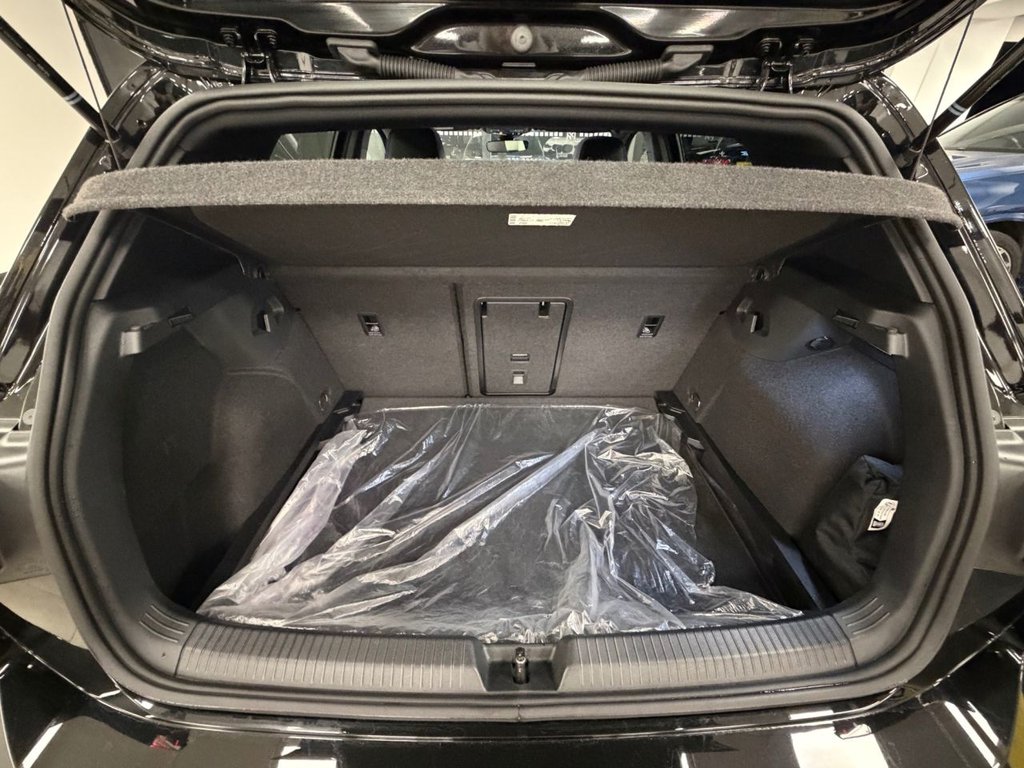 Used Volkswagen Golf 2025 for sale - 76703757: Photo 31