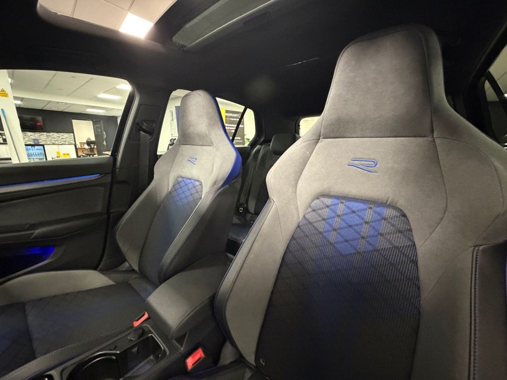 Used Volkswagen Golf 2025 for sale - 76703757: Photo 32