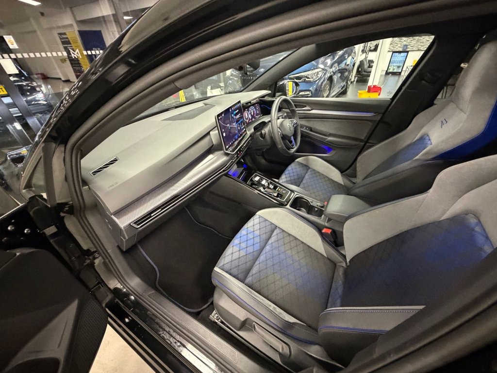 Used Volkswagen Golf 2025 for sale - 76703757: Photo 34