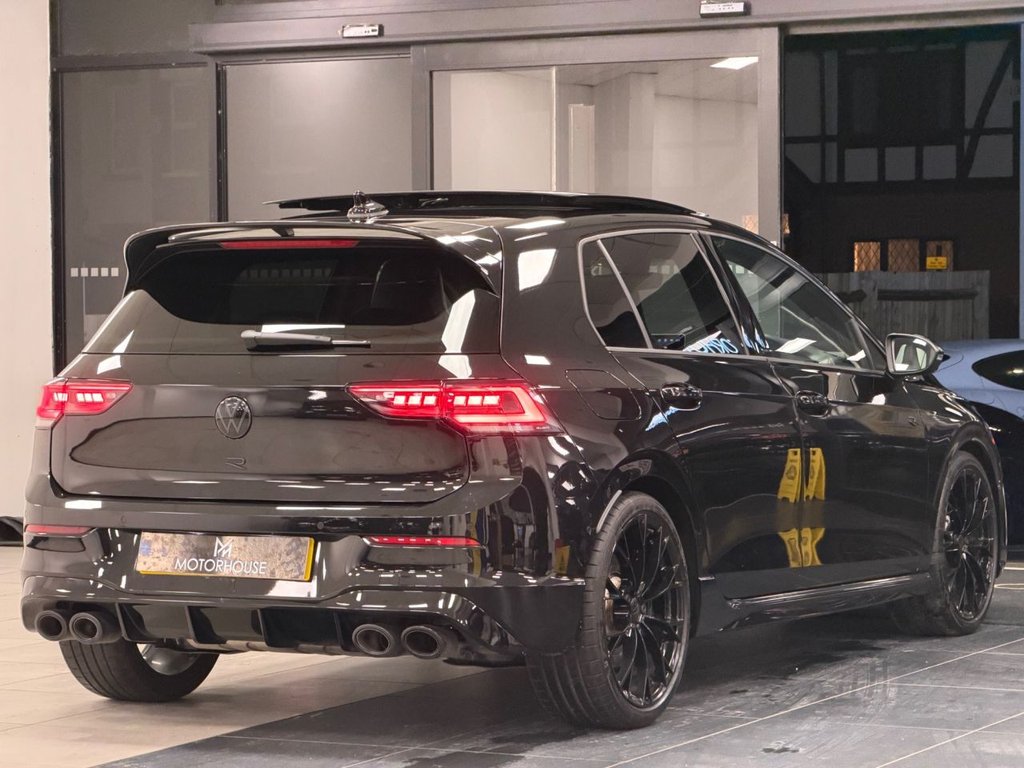 Used Volkswagen Golf 2025 for sale - 76703757: Photo 4