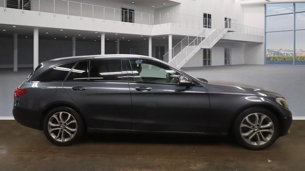 Used Mercedes-Benz C Class 2014 for sale - 77048789: Photo 11