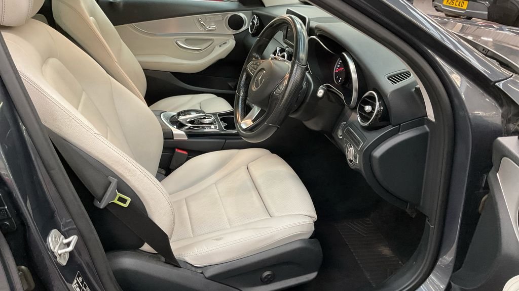 Used Mercedes-Benz C Class 2014 for sale - 77048789: Photo 15