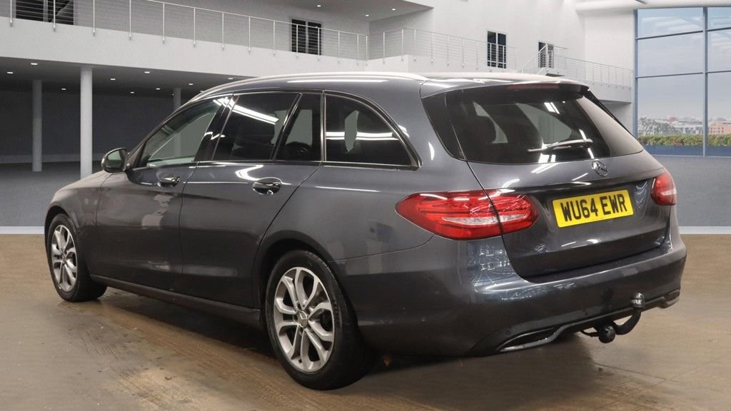 Used Mercedes-Benz C Class 2014 for sale - 77048789: Photo 5