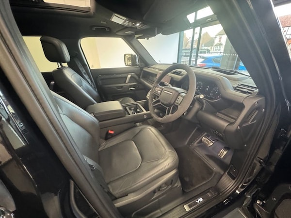 Used Land Rover Defender 2022 for sale - 75495233: Photo 23