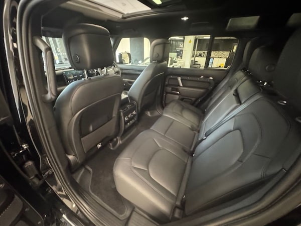 Used Land Rover Defender 2022 for sale - 75495233: Photo 27