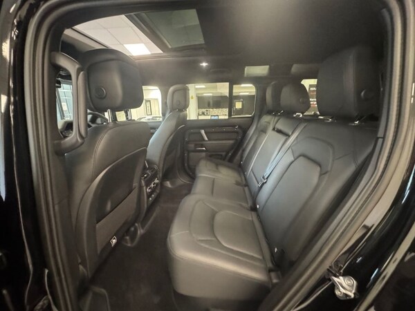 Used Land Rover Defender 2022 for sale - 75495233: Photo 28