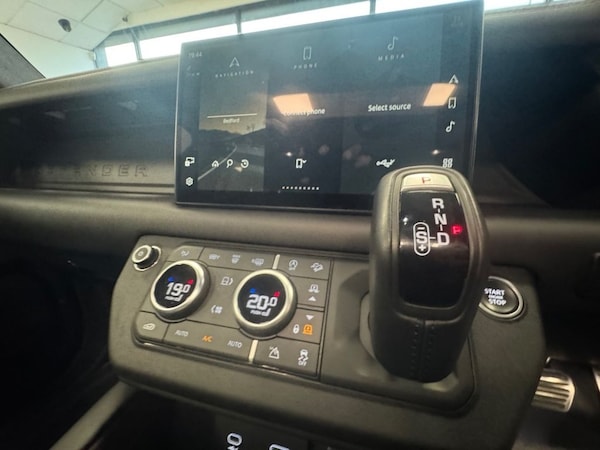 Used Land Rover Defender 2022 for sale - 75495233: Photo 38