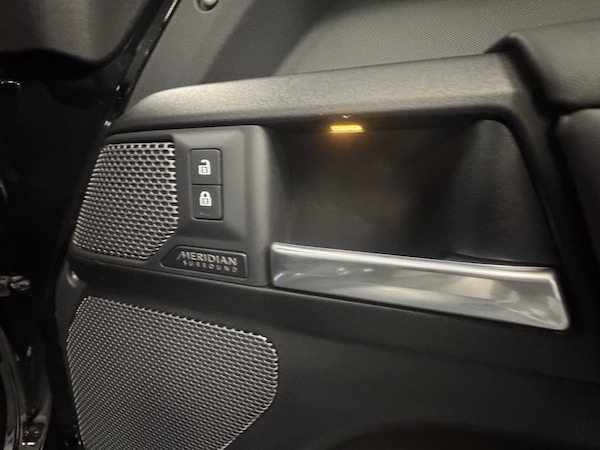 Used Land Rover Defender 2022 for sale - 75495233: Photo 41
